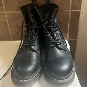 1460 WOMEN'S SMOOTH LEATHER LACE UP BOOTS